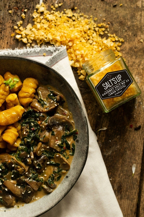 YELLOW LEMON salt flakes