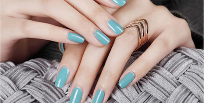 Nail Polish and Nail Gel for Manicure Use